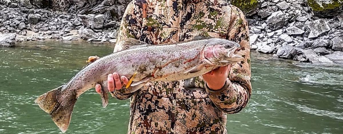 steelhead_angler_11-7
