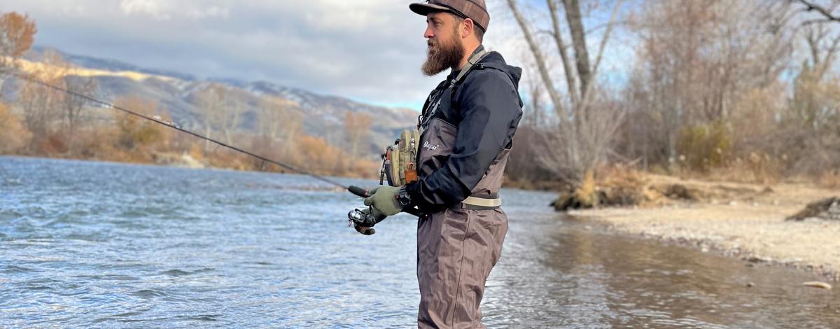 boise river angler in winter_6277_cropped.jpg